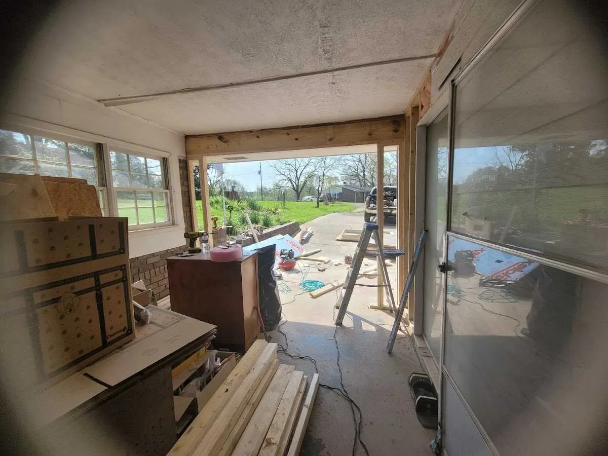 Air movers and dehumidifier for Water Mitigation Services in Southeast Arcadia